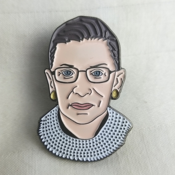 The Unemployed Philosophers Guild Pin Ruth Bader Ginsburg - Picture 1 of 4